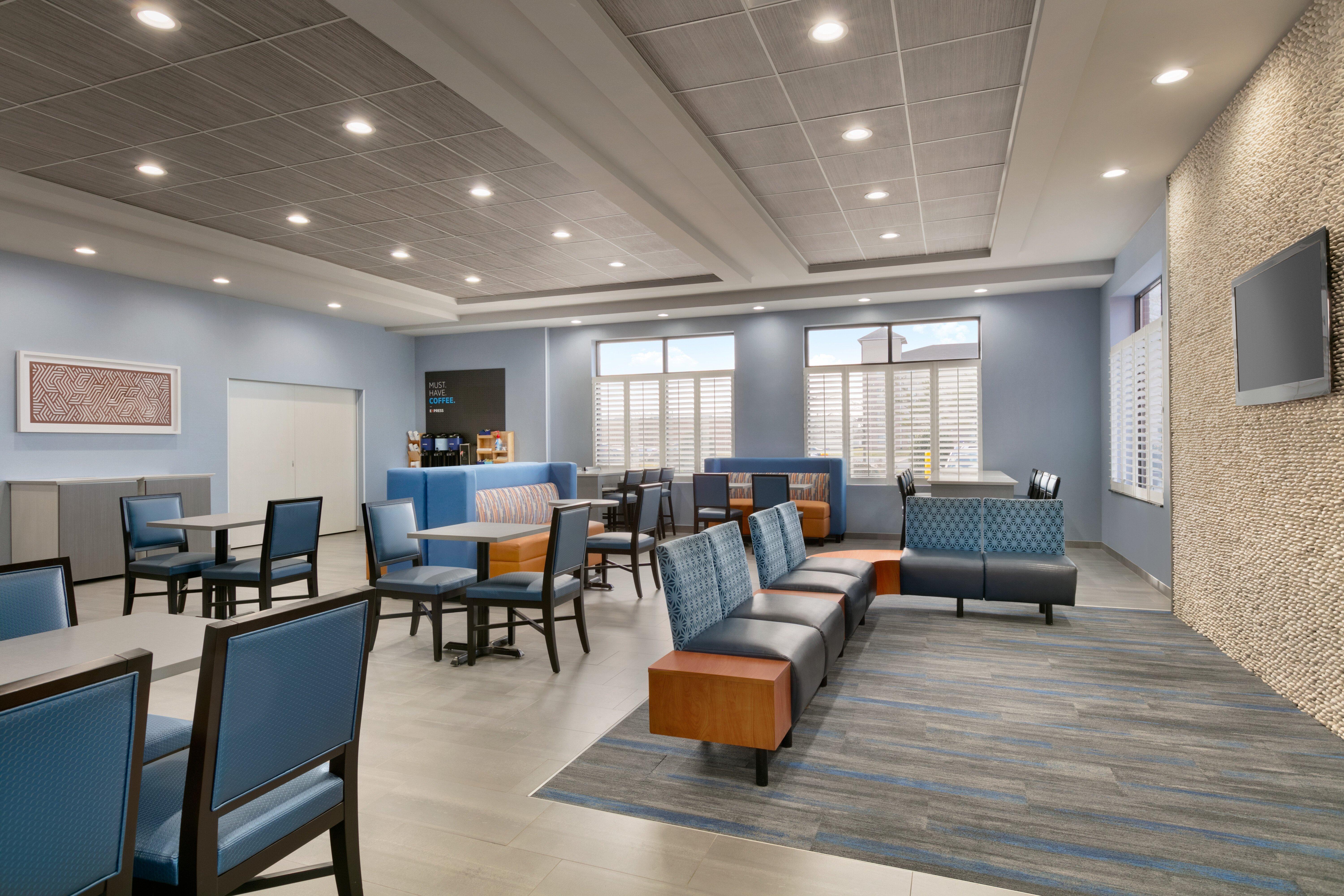 Holiday Inn Express Hotel & Suites Norfolk Airport By Ihg Exteriör bild
