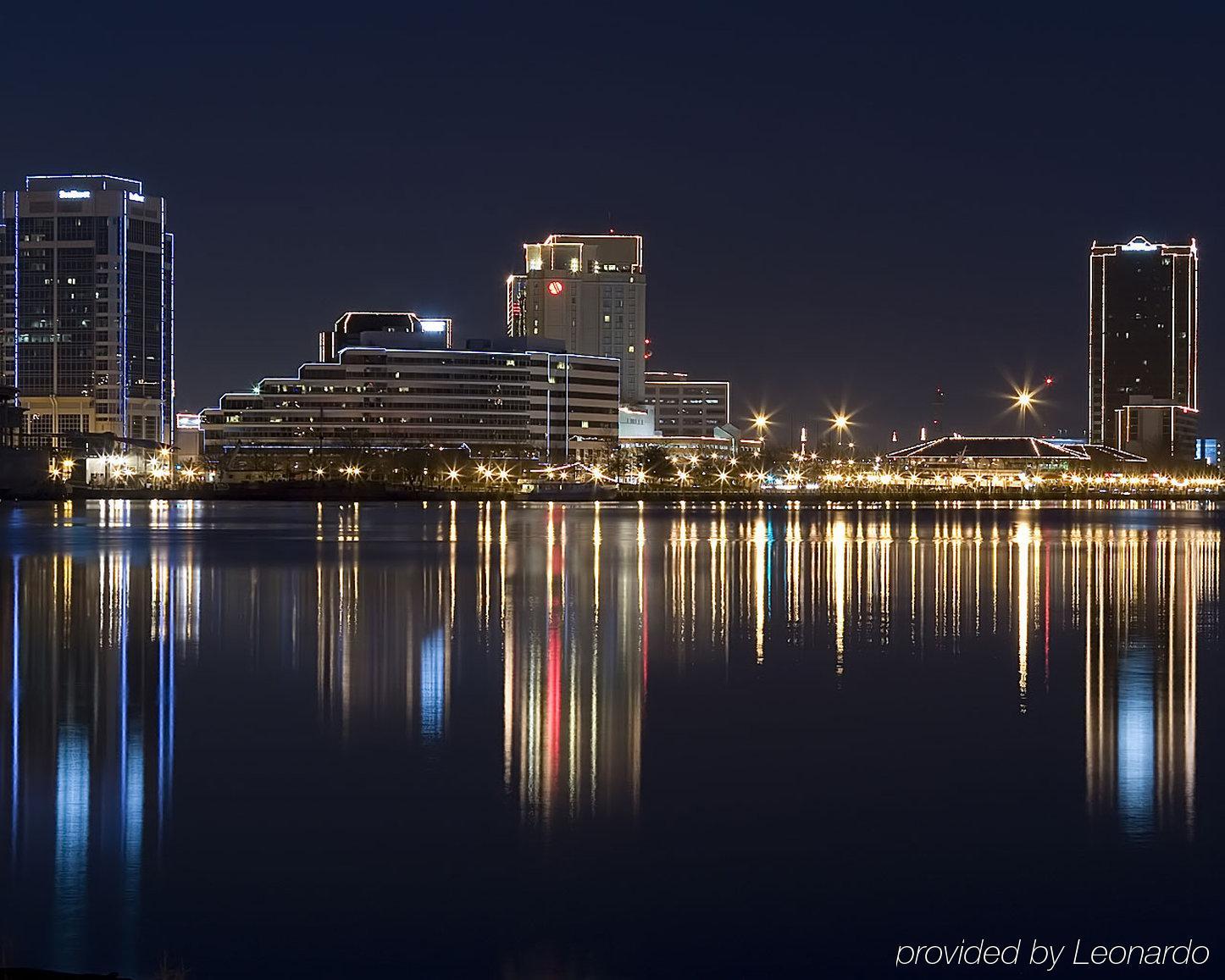 Holiday Inn Express Hotel & Suites Norfolk Airport By Ihg Exteriör bild